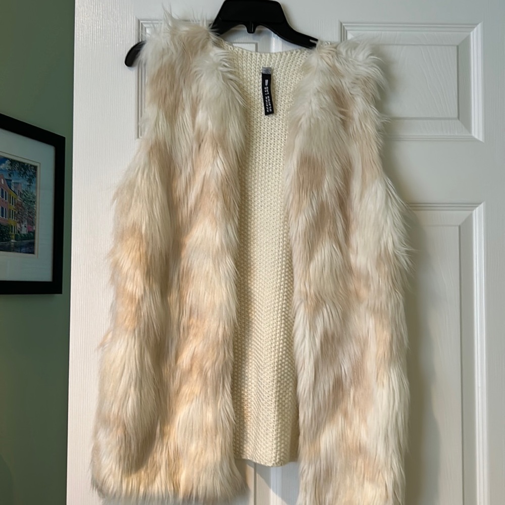 Design Lab Half Knit Half Faux Fur Vest